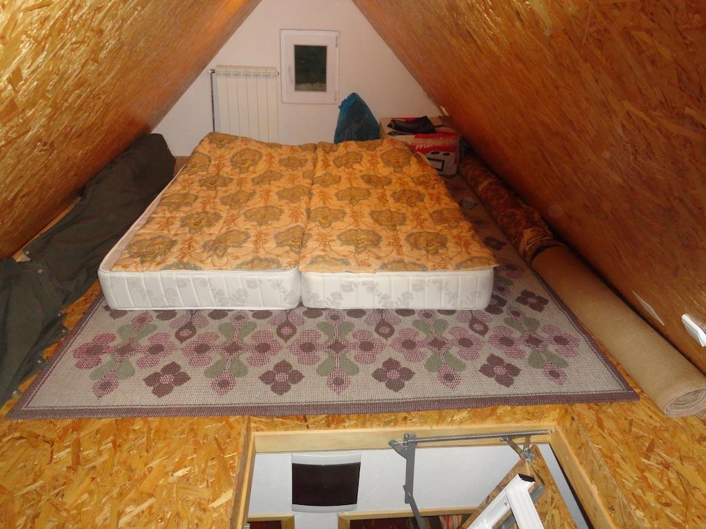 Guest House Happy جابلياك الغرفة الصورة